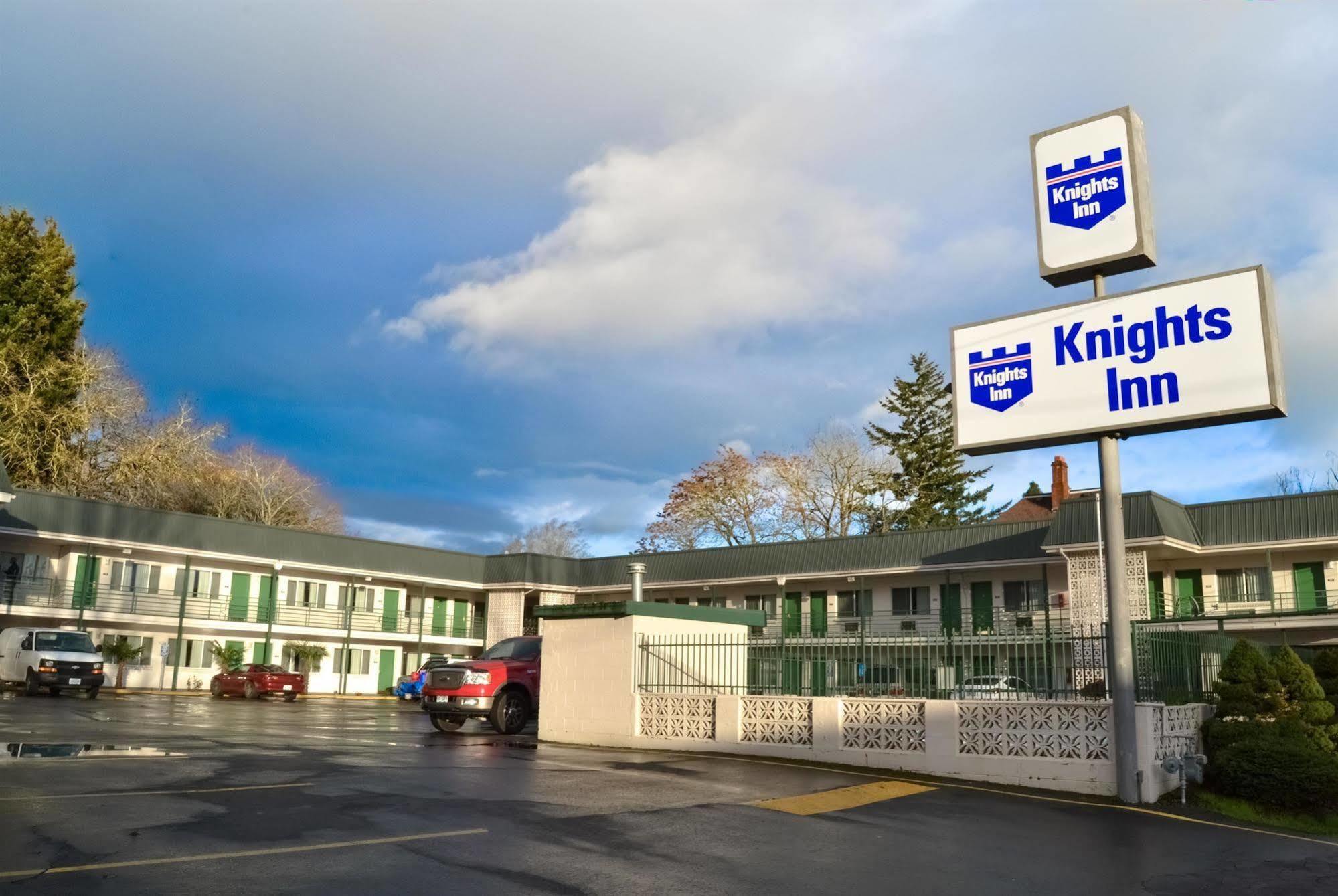 Knights Inn Сейлем Экстерьер фото